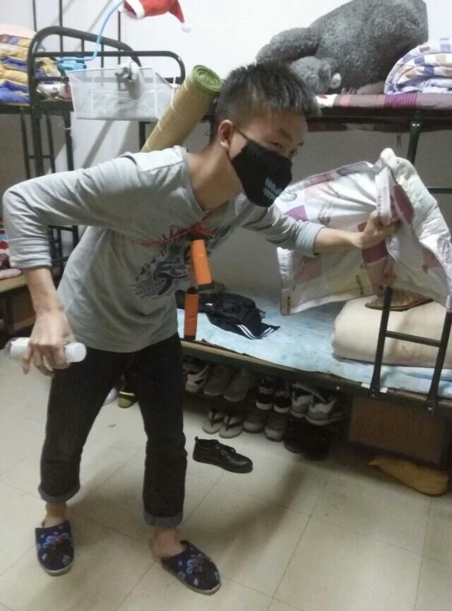 RnyTyJKlaKTkkWkA.jpg