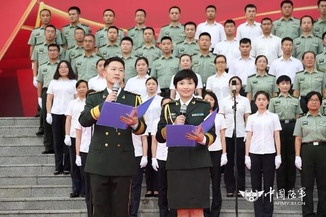就为打胜仗！陆军工程大学通信士官学校举行广场歌咏比赛