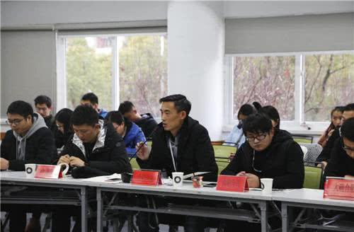 �����»�ѧԺ�ٰ조V���»�����У��ý�巢չ��̳