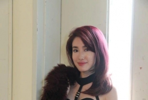 �¾�Ҫ����������Ů�ϴ������ˣ�TVBС��ֱ�Դ���ս������ȥ