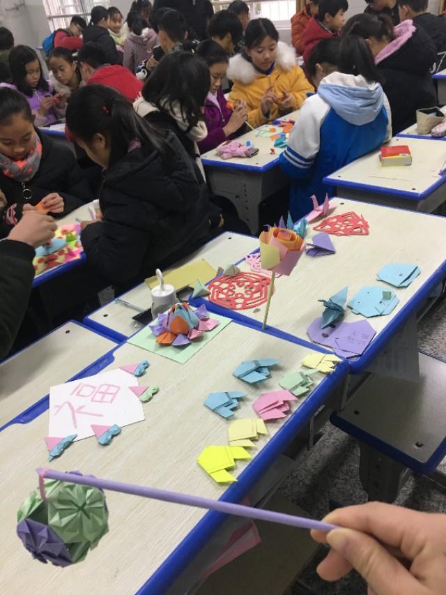 盛湾一中周六社团活动