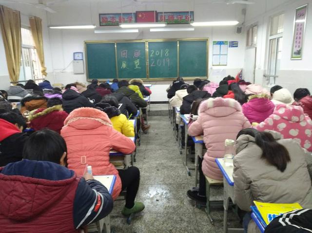 盛湾一中周六社团活动