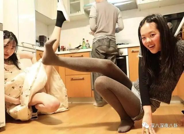 “南韩刘亦菲”的SM社团闺女崔雪莉主动晒了一堆放飞自我的脱线照