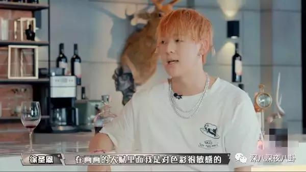 “南韩刘亦菲”的SM社团闺女崔雪莉主动晒了一堆放飞自我的脱线照