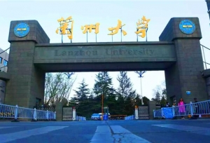 ȫ���ص�����ý������У�н���5���������� �ĸ�У���ഺ֮Լ