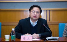 ���ڴ�ѧ�����쵼��һ�����ǽ���������