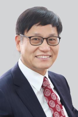 ���ڴ�ѧ�����쵼��һ�����ǽ���������