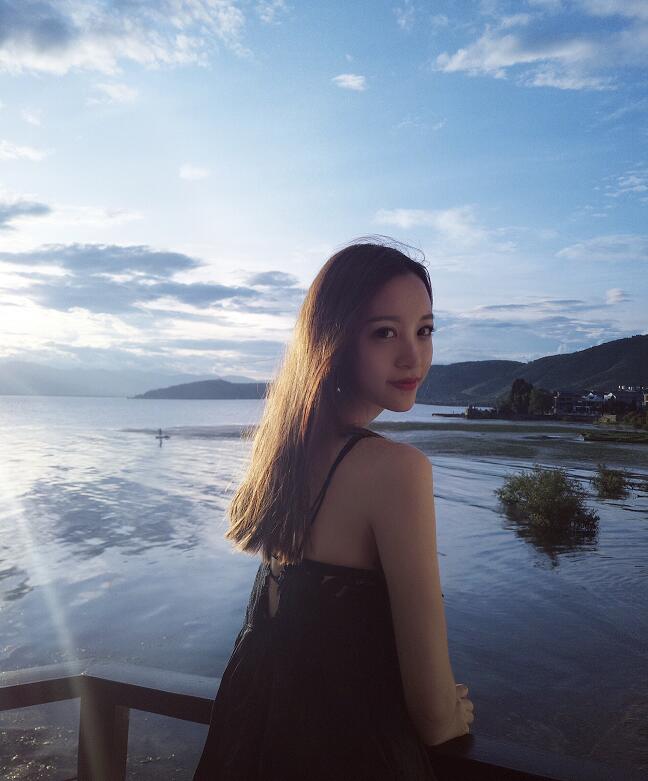 ��ֵ��ߵ����ż�����ѧŮ��У���������һ�ţ�